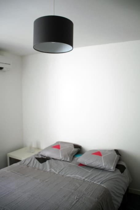 Appart dans maison 2 km de la plage - Maison 2 Chambres - 11