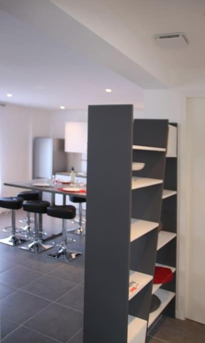 Appart dans maison 2 km de la plage - Maison 2 Chambres - 12
