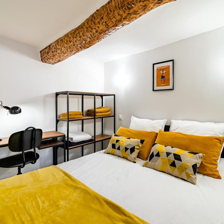 ROCHE : 3 Chambres,6 personnes, bien équipé, déco+ - Appartamento con 3 Camere da Letto - 10