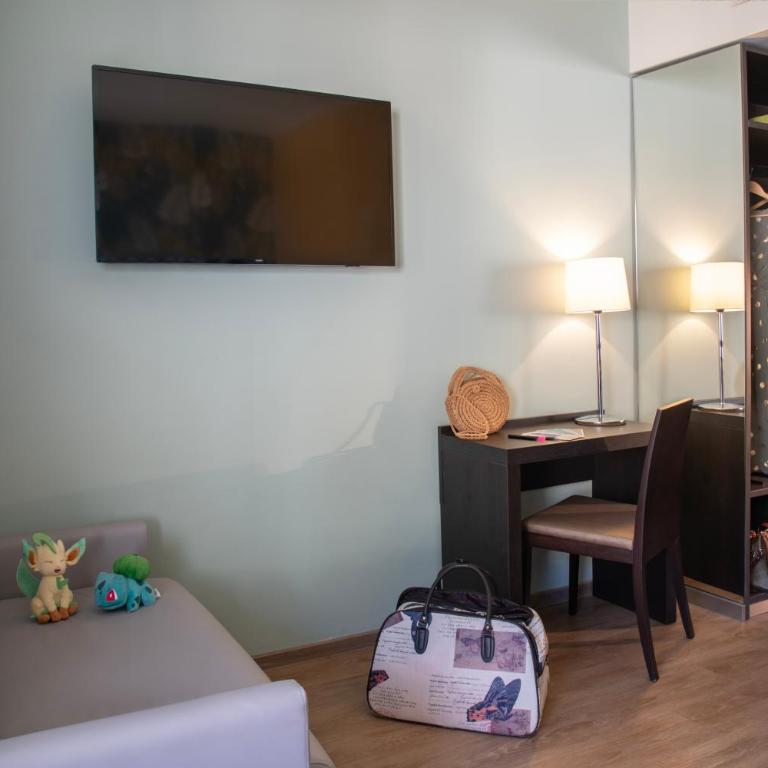 ibis Styles Beaulieu sur Mer - Chambre Double Standard avec Canapé-Lit - 9
