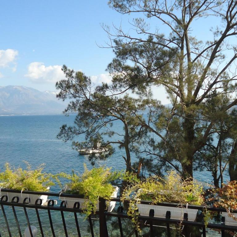 Apartments Colic - One Bedroom Apartment Penthouse with Terrace and Sea View - 3