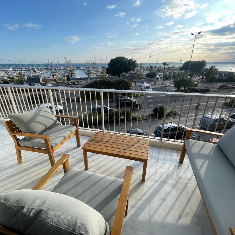 Appartement bord de mer avec piscine - Appartement 2 Chambres - 1