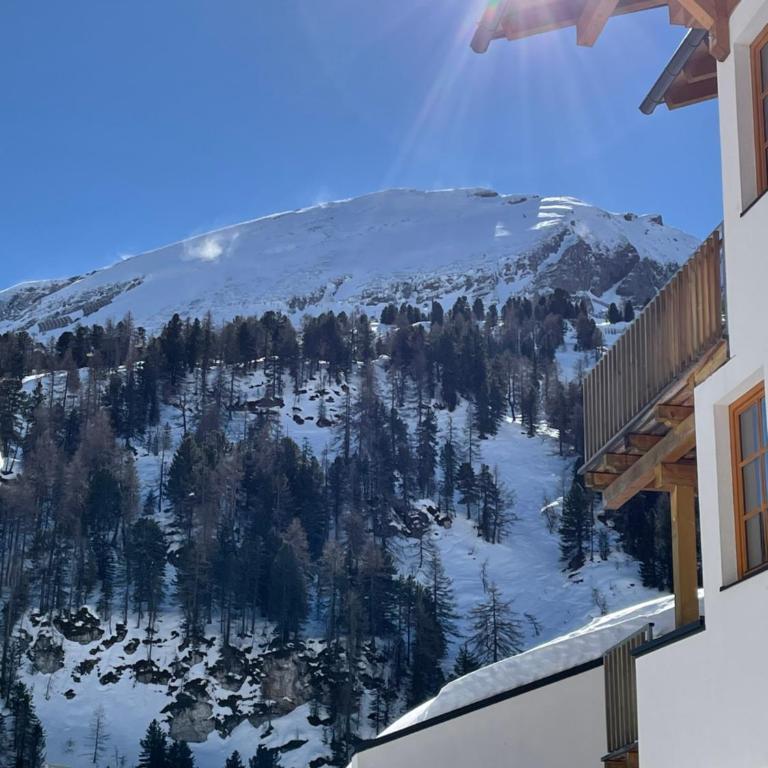 Lovely 3 Bedroom Apartment, Ski in/Ski out - Appartamento con 3 Camere da Letto - 3