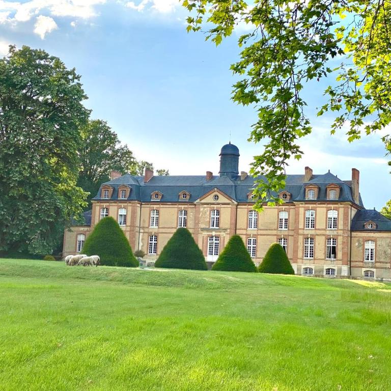 24H LE MANS Château de Lauresse chambres d'hôtes Luxe, avec services - Villa avec Piscine Privée - 1
