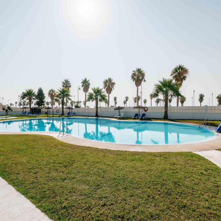 Tres bel apartamento primera linea de Playa Serena - Two-Bedroom Apartment - 5