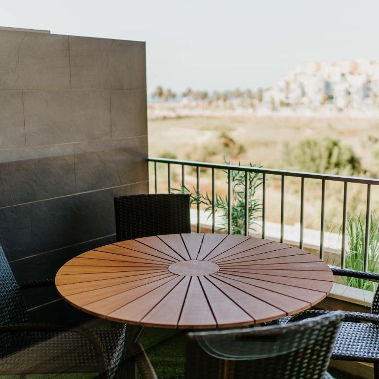 Tres bel apartamento primera linea de Playa Serena - Two-Bedroom Apartment - 39