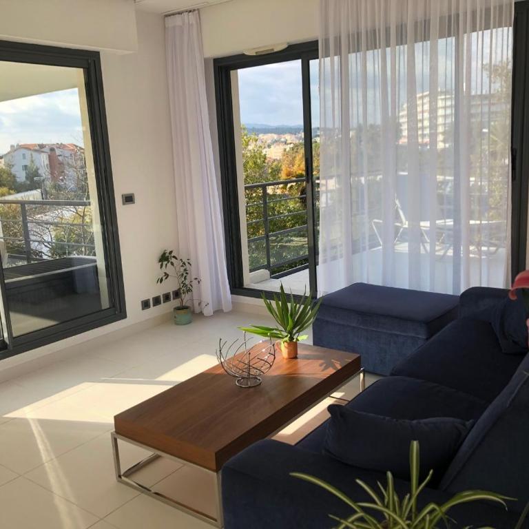 Appartement montfleury, 2 terrasses, 2 chambres , 2 sdb , pkg privé piscine, 15 min walk to Croisette beach and Palais des festivals - Deluxe Apartment - 4