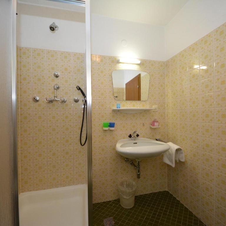 Haus Thomas by Châtel Reizen - Vierbettzimmer mit Bad - 7