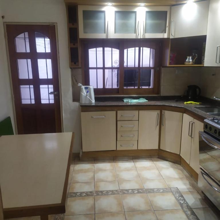 A 4 cuadras del ORFEO Alto verde 2 dormitorios - Casa Unifamiliar de 2 dormitorios - 2