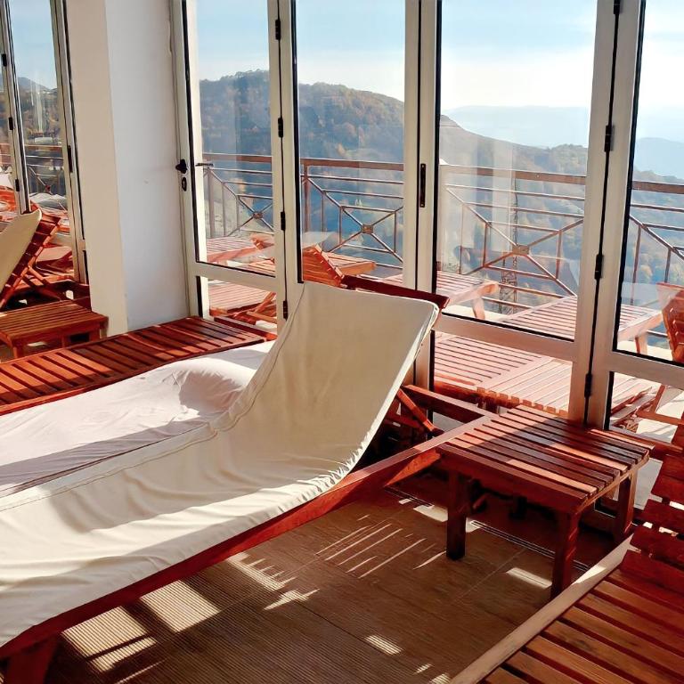 Modern Lux Apartment H8 at Milmari Resort - Apartment with Mountain View - 10