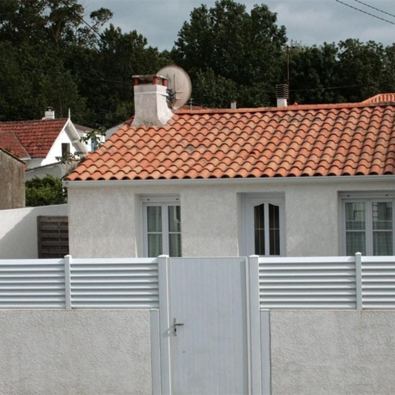 Maison rénovée, proche plage et commerces, parking, jardin privé - FR-1-22-221 - Holiday Home (2 adults) - 1