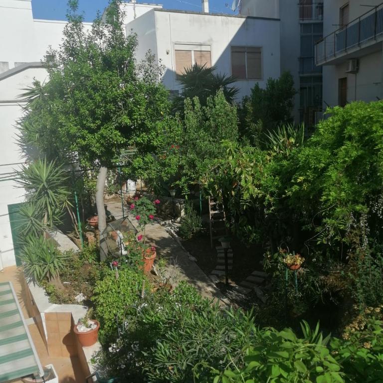 Il Giardino della Nonna - Appartamento con 2 Camere da Letto - 1
