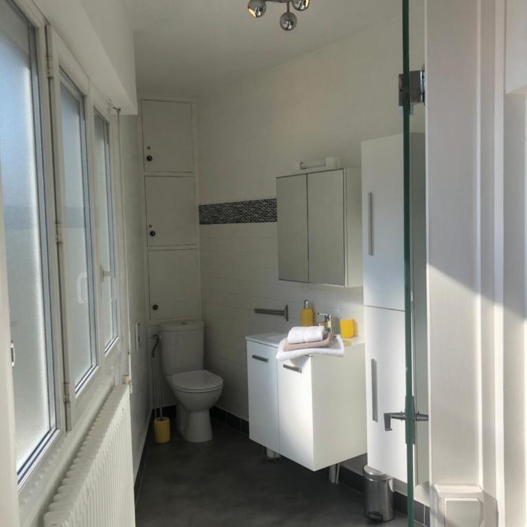 J'offre - Proche de l'hyper centre - Appartement avec Douche - 8