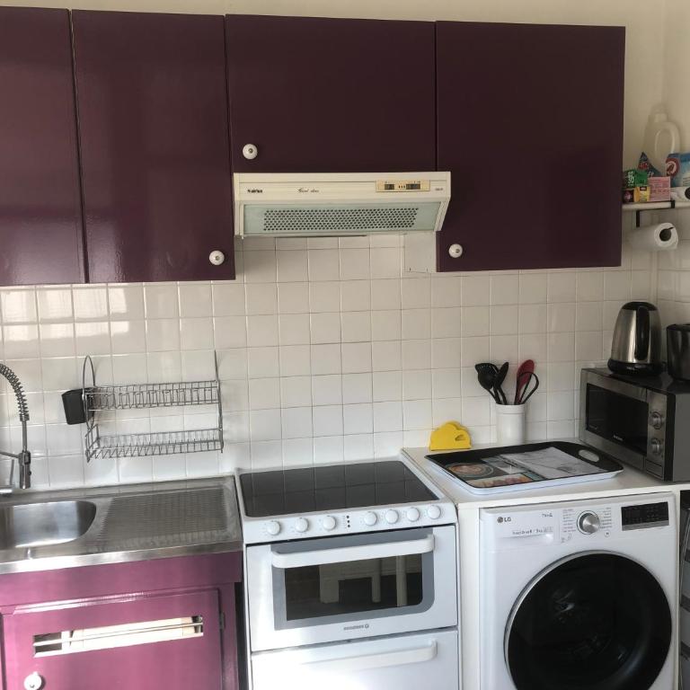 J'offre - Proche de l'hyper centre - Appartement avec Douche - 11