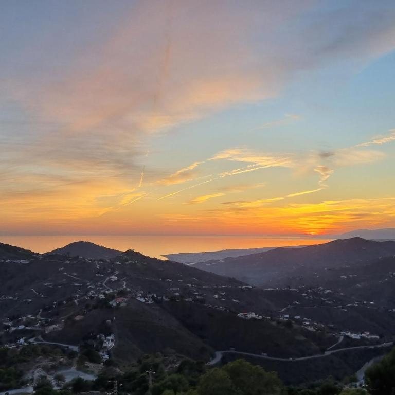 Lovely 2 Bed Apartment with Stunning views & Pool - Appartement 2 Chambres - 13