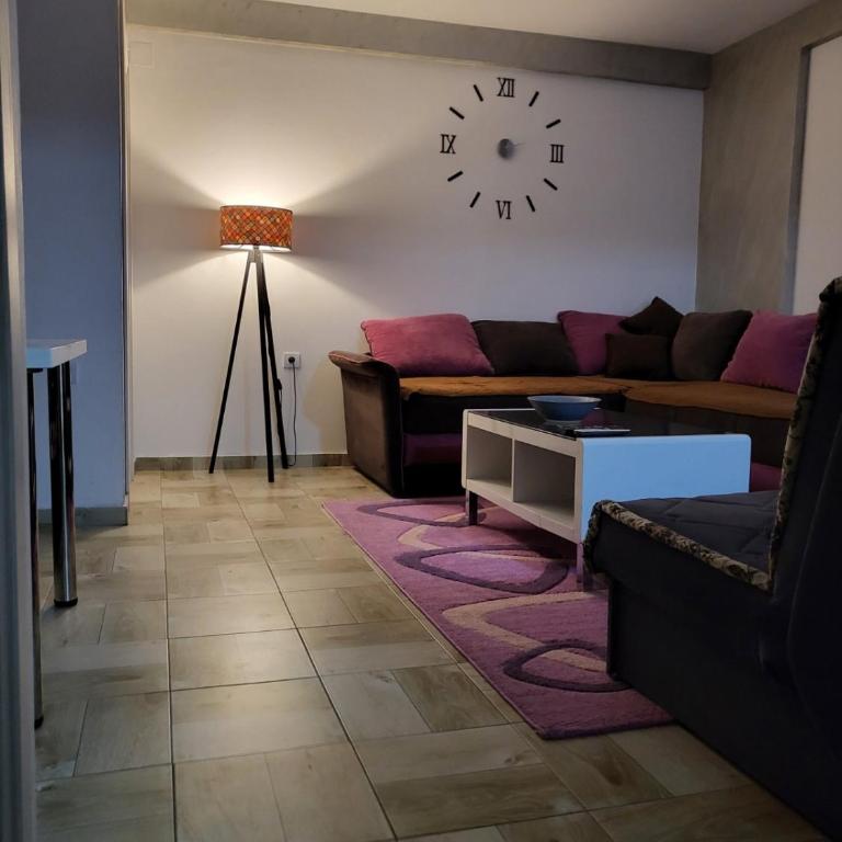 J&B LUX Apartment - One-Bedroom Apartment - 23