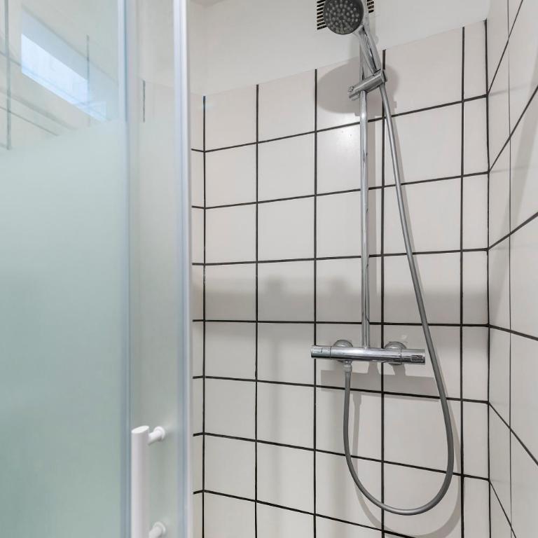 Paris entre Opéra et Montmartre - Appartement - 17