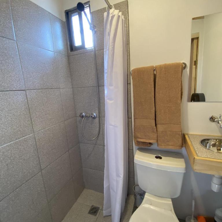 Willhouse Hostel - Double Room with Private Bathroom - 1