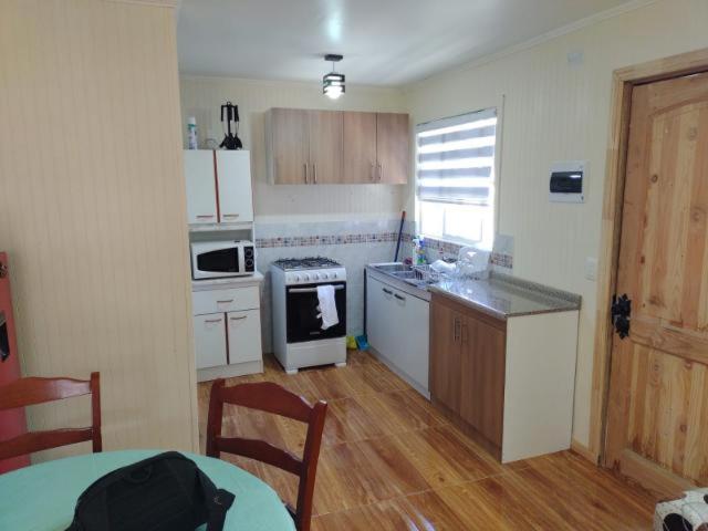 Cabaña los boldos Isla Teja - Two-Bedroom House - 4