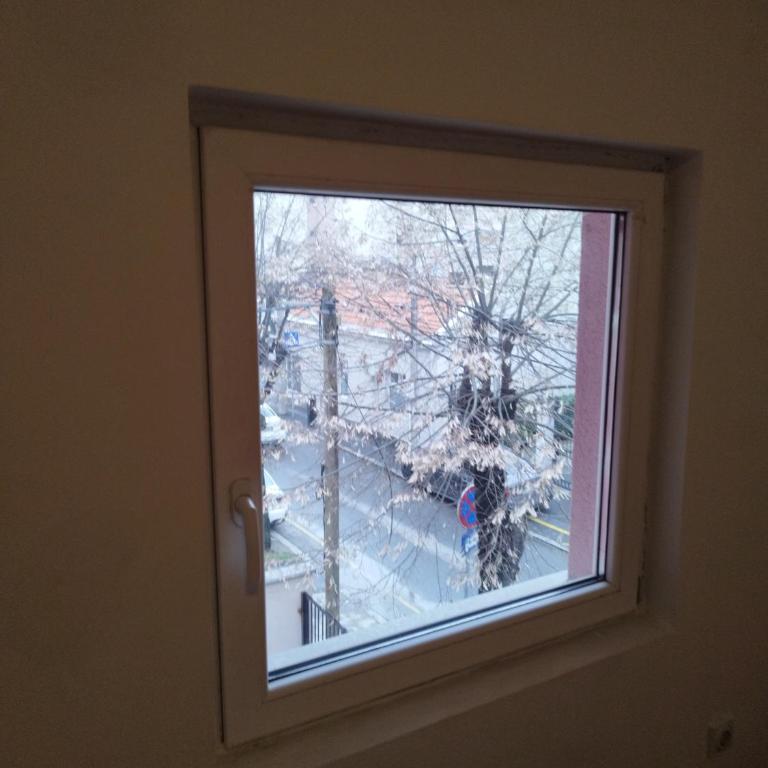 Small Apartment PRIVATE bathroom STRONG WI-FI - Apartman sa 1 Spavaćom Sobom - 5