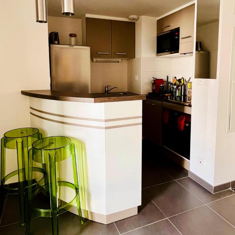 Le Sunlight - T2 bord de mer, Parking - Appartement - Vue sur Mer - 11