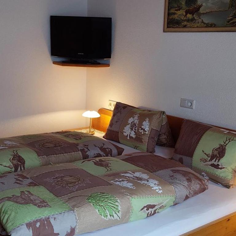Pension Wildental - Doppelzimmer mit Balkon - 3