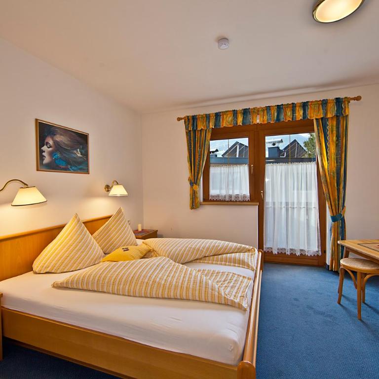 Ferienwohnungen Ehammer - Apartment mit 1 Schlafzimmer (2 Erwachsene) und Balkon - 1