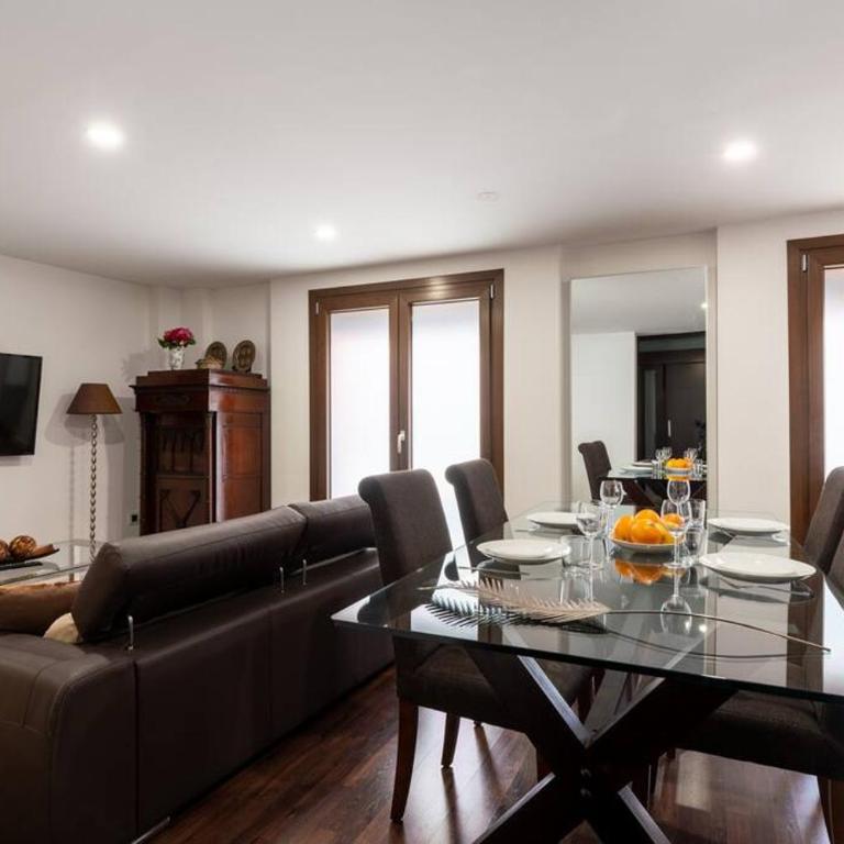 Fr26 Luxurious Apartment, 2 minutes from Cathedral - Apartamento de 1 dormitorio - 50
