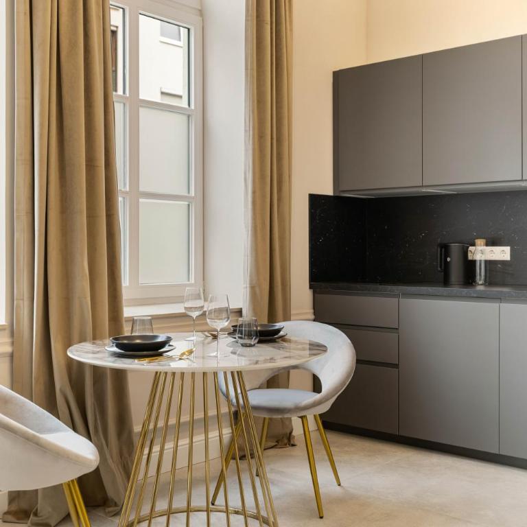 NEW I LUXUS Suite I Kingbed I Center - Appartamento con 1 Camera da Letto - 16