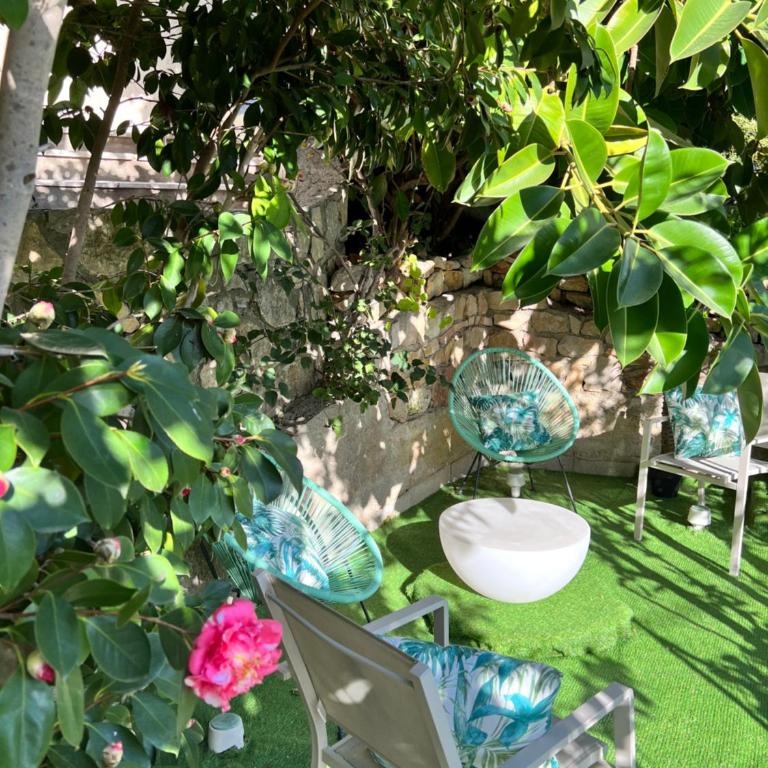 Fantastic villa in the bay of Cannes, 5 minutes from the beach - with private pool - Villa - Vue sur Mer - 20