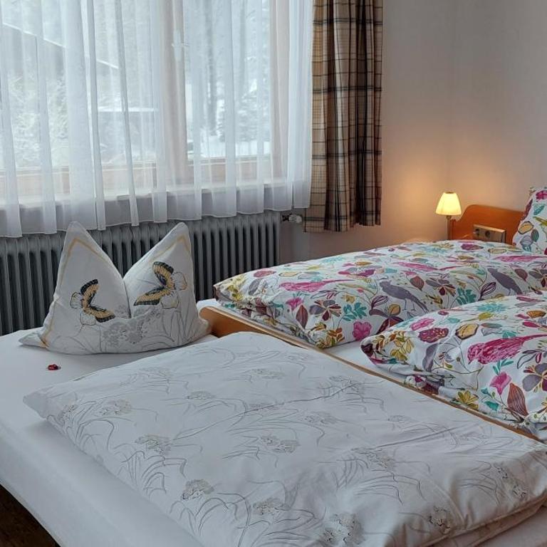 Pension Wildental - Doppelzimmer mit Balkon - 7