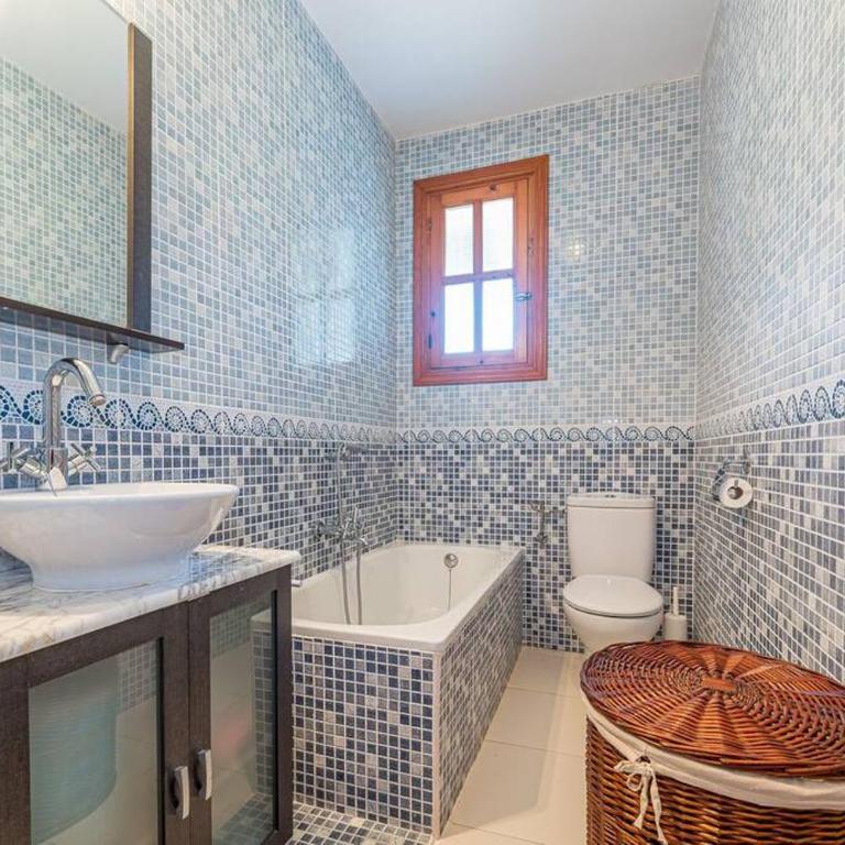 Palmablanca flat 2 - Two-Bedroom Apartment - 13