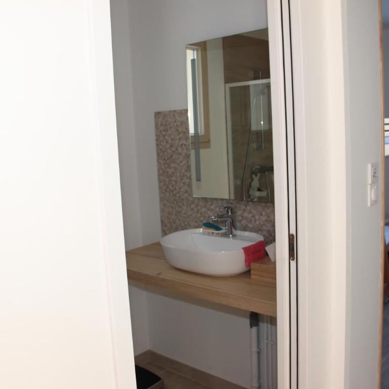 ANCELLE TAILLAS RDC CHALET - Appartement 3 Chambres - 13