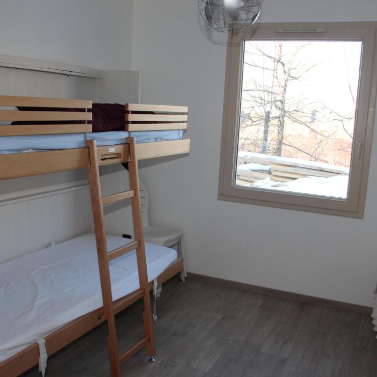 ANCELLE TAILLAS RDC CHALET - Appartement 3 Chambres - 18