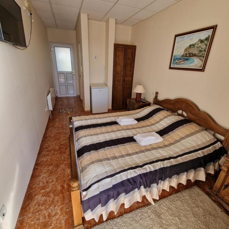 Villa Izvor - Dvokrevetna Soba sa Bračnim Krevetom i Balkonom - 5
