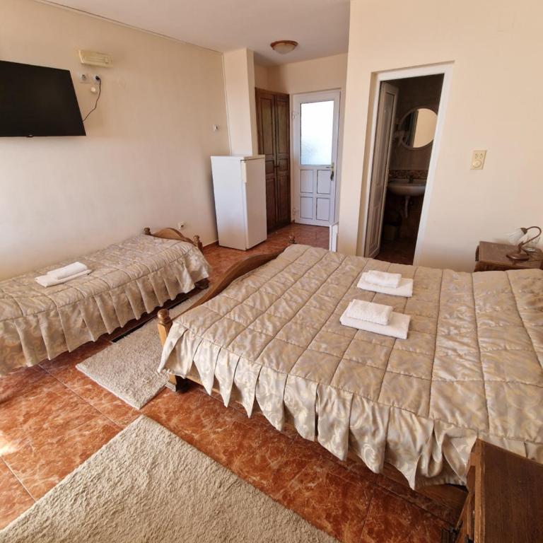 Villa Izvor - Četvorokrevetna Soba sa Balkonom - 4