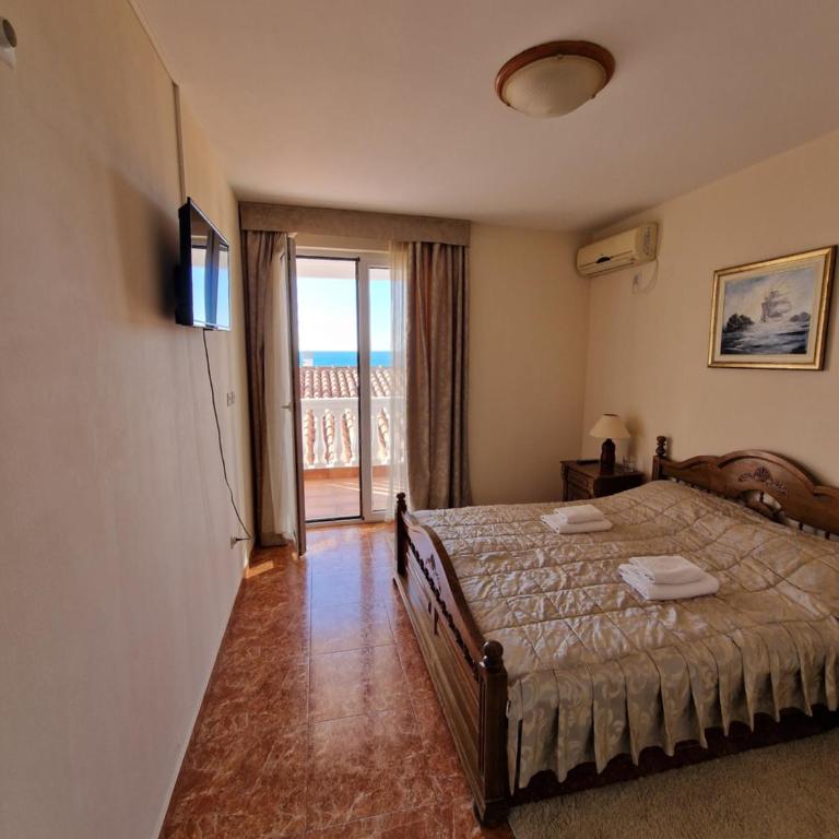 Villa Izvor - Dvokrevetna Soba sa Bračnim Krevetom i Balkonom - 4