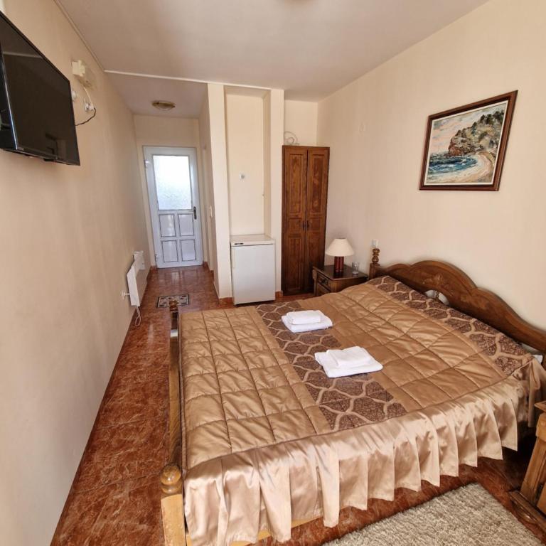 Villa Izvor - Dvokrevetna Soba sa Bračnim Krevetom i Balkonom - 3