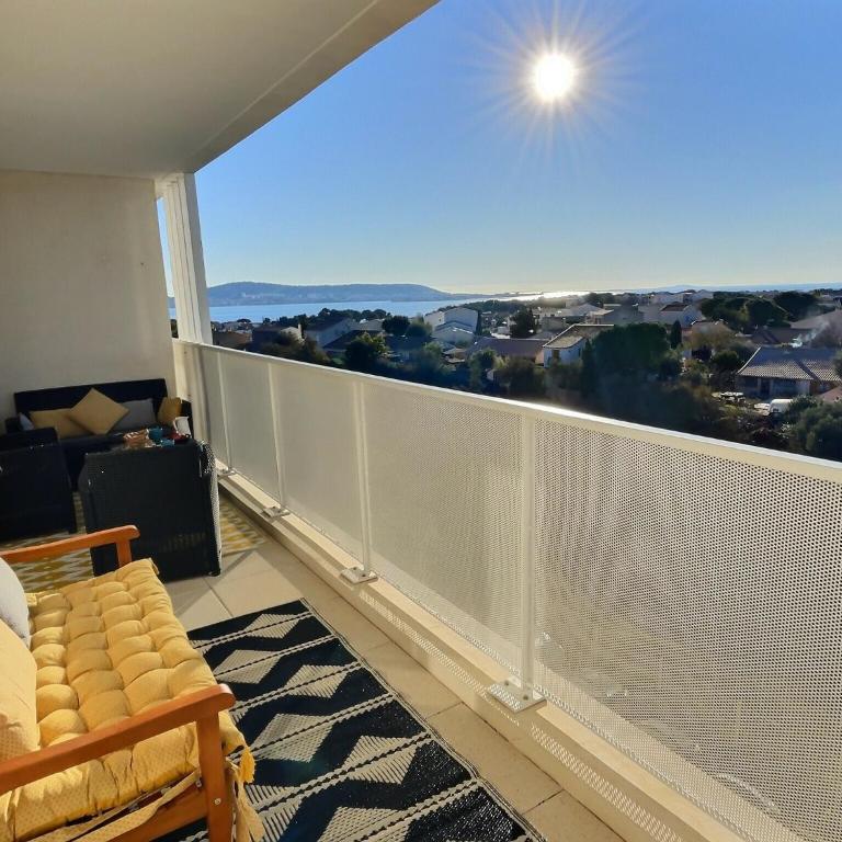 RAVISSANT T2 AVEC VUE MAGIQUE SUR L'ETANG DE THAU - Appartement 1 Chambre - 1