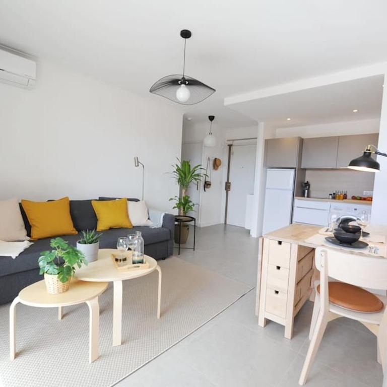 Antibes centre, 2P, terrasse, garage - One-Bedroom Apartment - 3