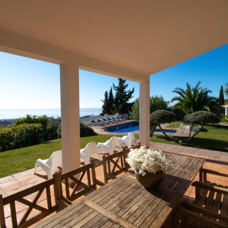 Gran villa con vistas al mar y piscina privada - Villa - 22