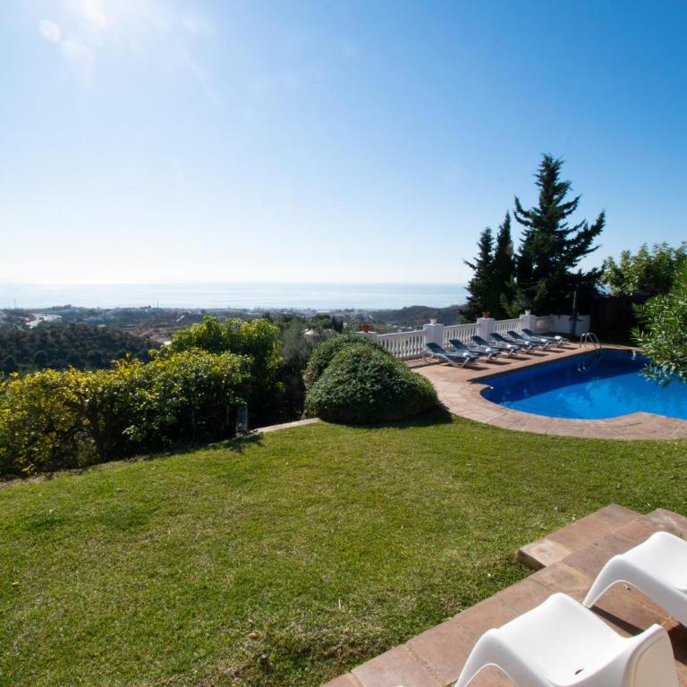 Gran villa con vistas al mar y piscina privada - Villa - 11