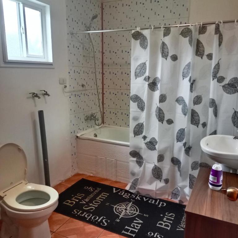 Casa Pangal Bajo - Three-Bedroom House - 11