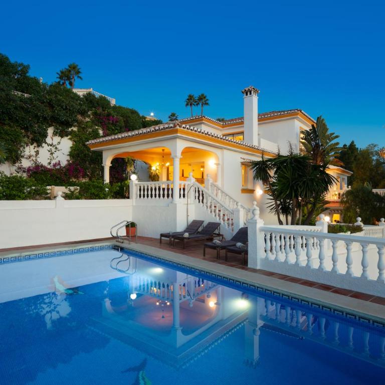 Large Family Villa 500m From Beach with Stunning Views - 6 bedroom Villa - 9