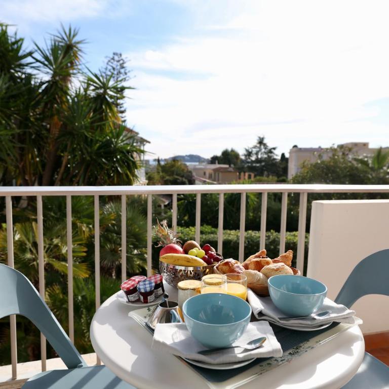 Résidence Carlton - Rénovée avec Piscine - Studio - Vue sur Mer - 11