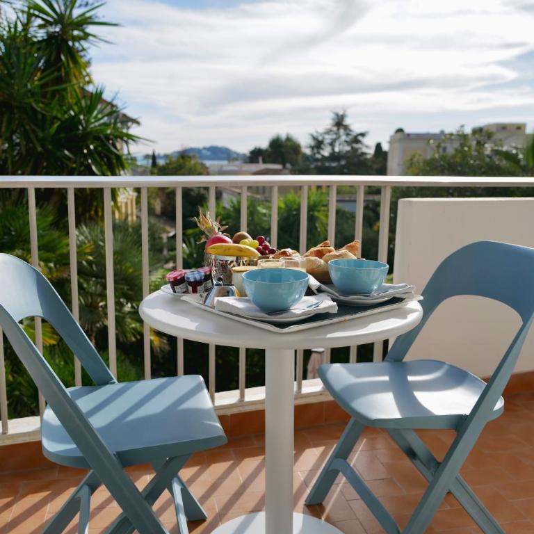 Résidence Carlton - Rénovée avec Piscine - Suite Supérieure - Vue sur Mer - 7