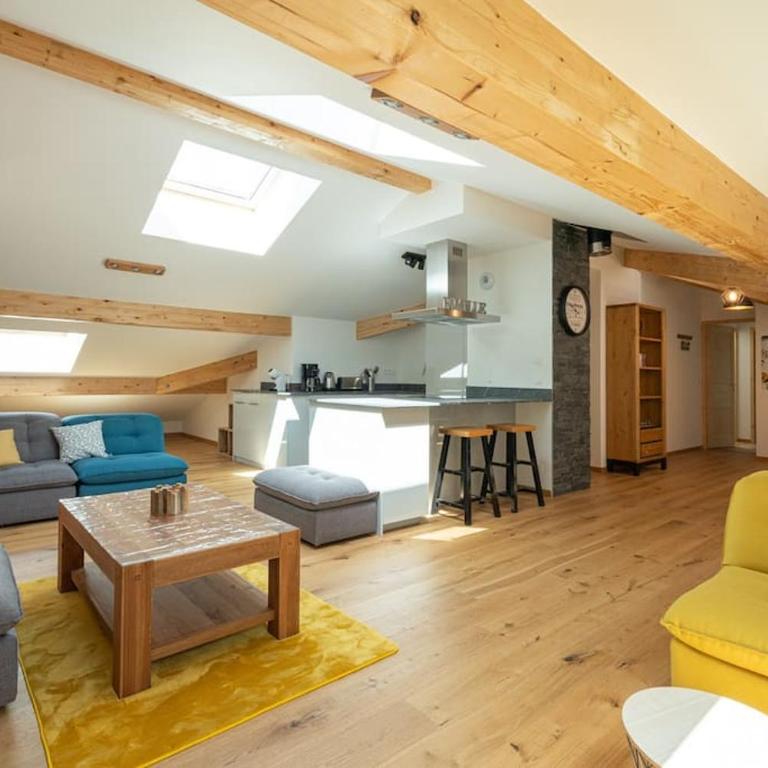 Les 3 Sophies - Magnifique chalet pour 1 à 8 personnes proche des remontées mécaniques des prodains - Chalet - 38