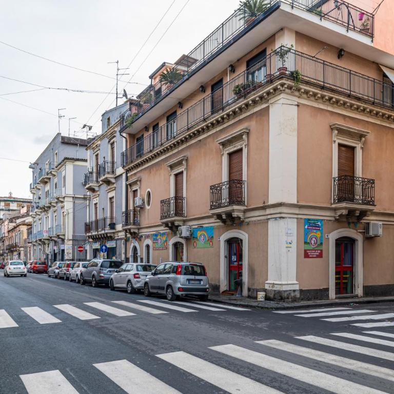 GuestHost - Catania Central and Comfy Apartment - One-Bedroom Apartment - 15