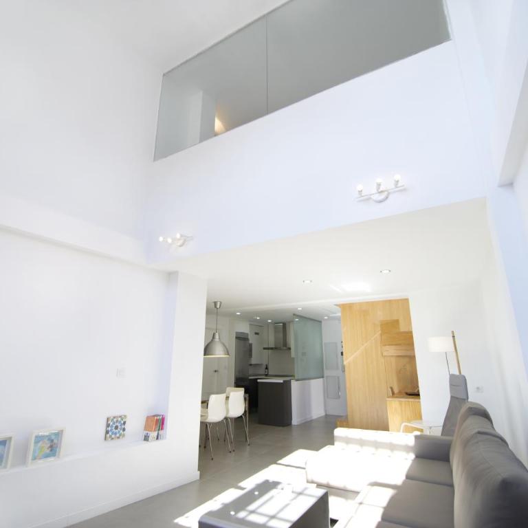Smart Suites Albaicin - Two-Bedroom Apartment - 4