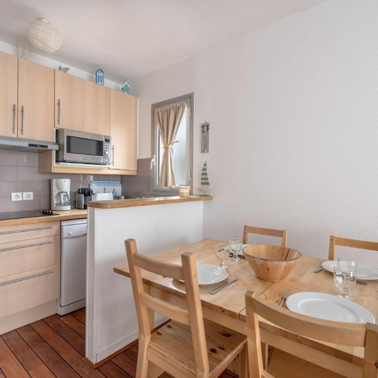 À 300m de la plage, appartement pour 4 - Apartment - 5